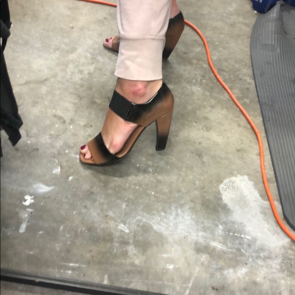 Prada Heels - Picture 8 of 9